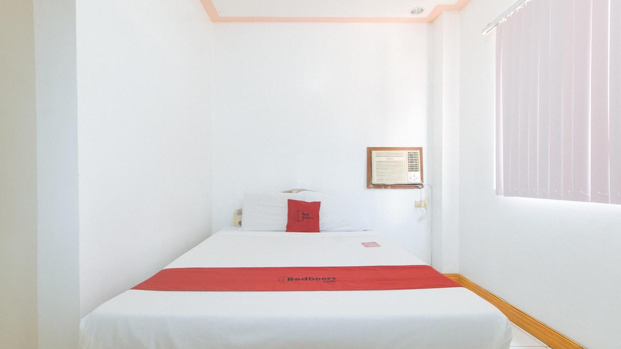 Reddoorz At Coco Grove Tourist Inn Panglao Luaran gambar